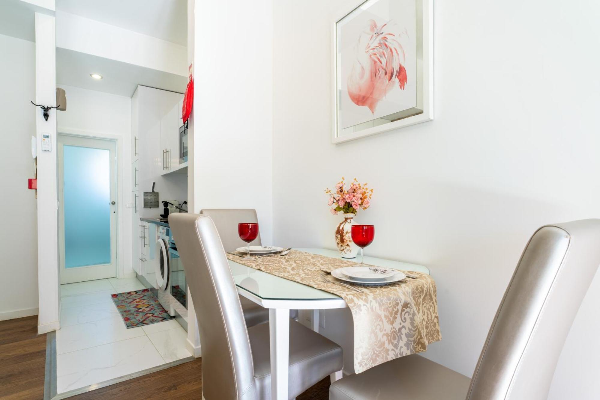 Central Cozy Stay 2 Ac Near Metro Porto Luaran gambar