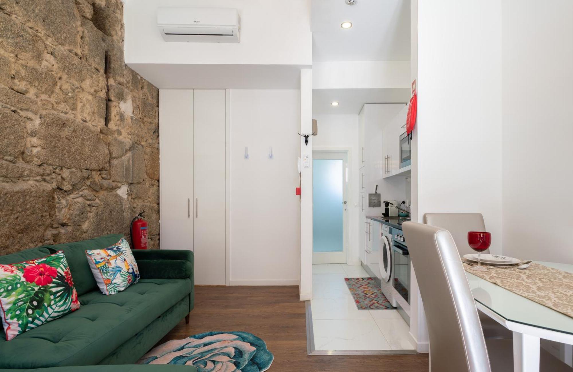 Central Cozy Stay 2 Ac Near Metro Porto Luaran gambar